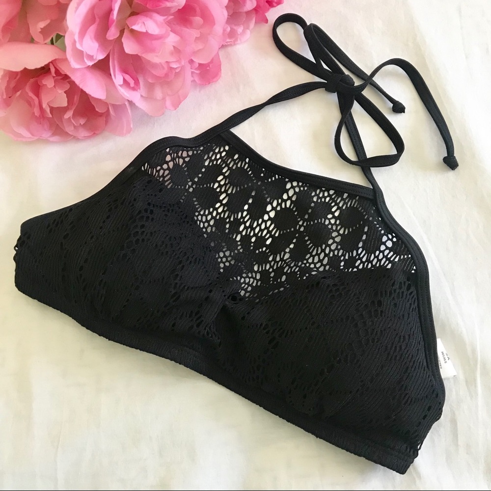 NWT Hollister Halter Bikini Top